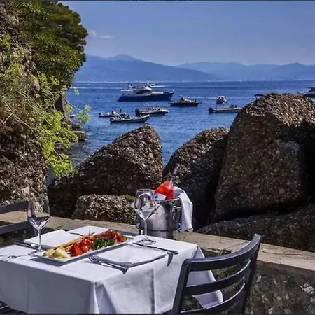 Piccolo Ξενοδοχείο 4*